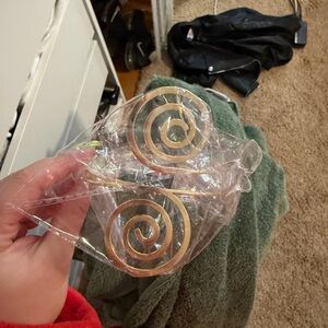 Gold Spiral Arm Cuff